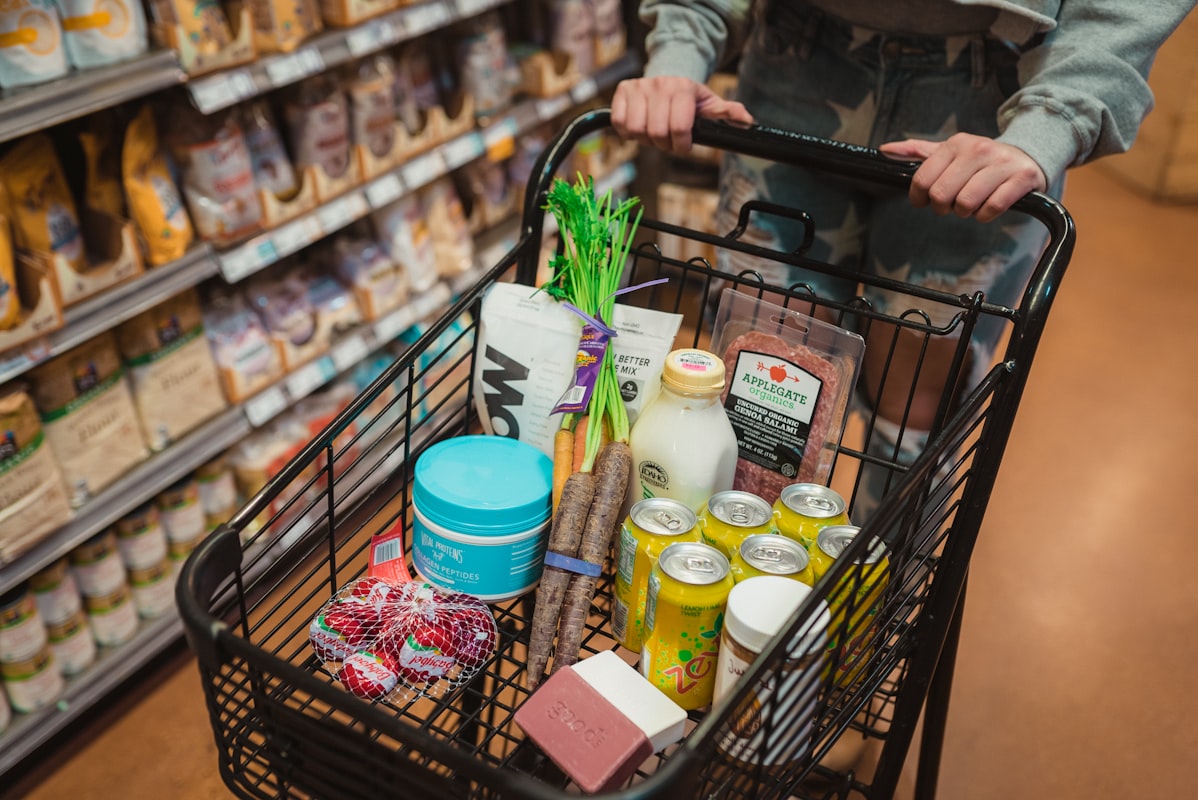 Sélection variée d'aliments sains et nutritifs